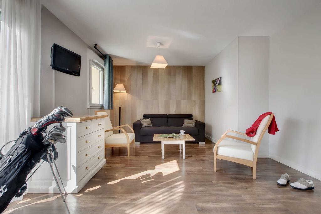 Appartements Les Ormes Epiniac Екстер'єр фото